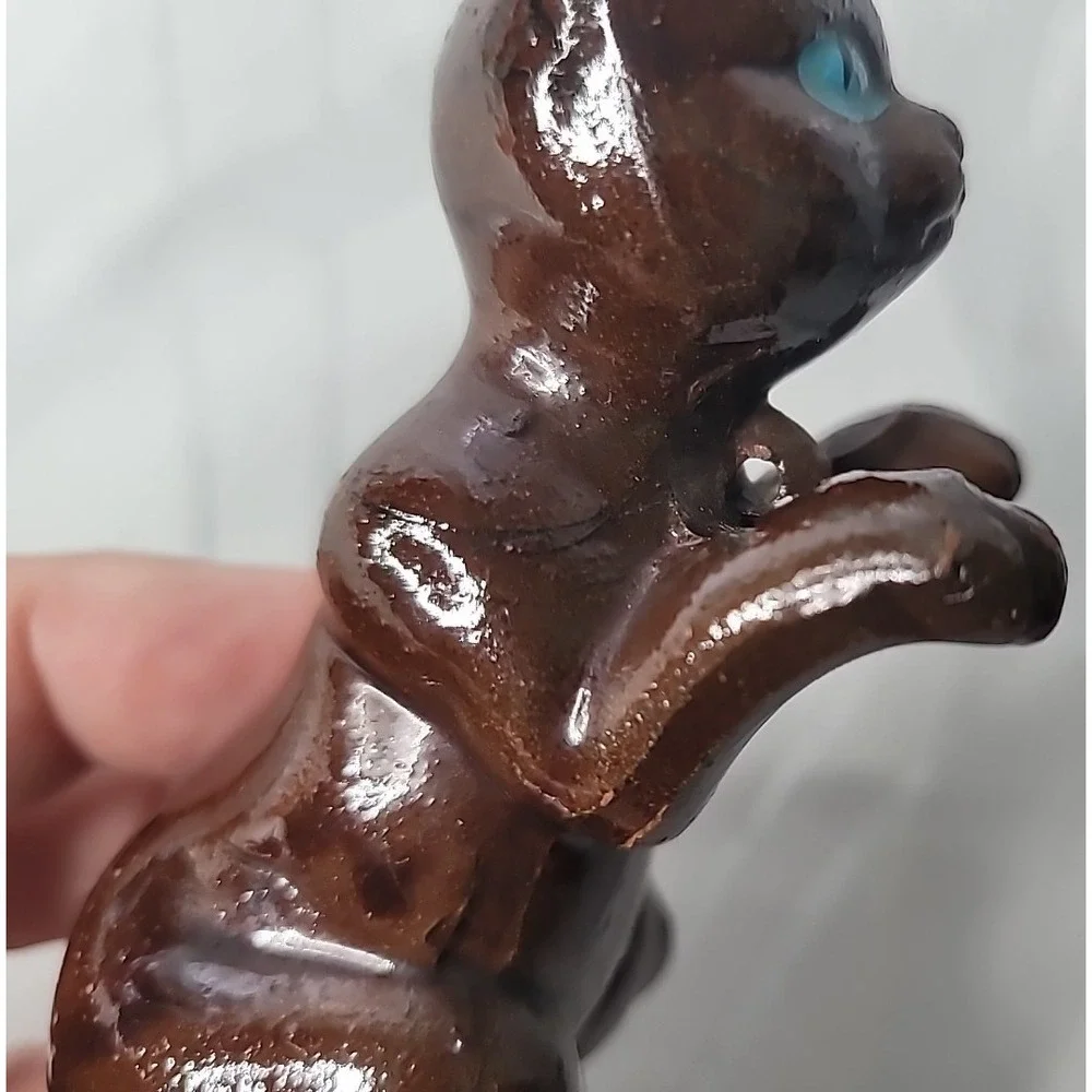 2 Vintage Brown Kitty Cat Figurines with Blue Eyes Rings Japan‎